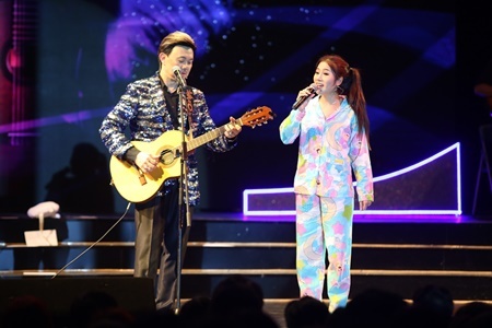 Chí Tài mượn liveshow “nói hộ