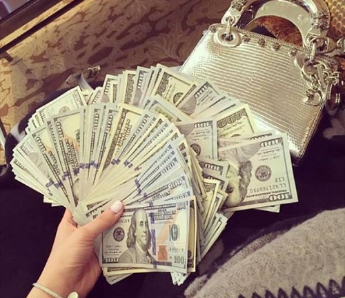 Choáng với những chiêu khoe độ giàu sang của cậu ấm cô chiêu Trung Quốc