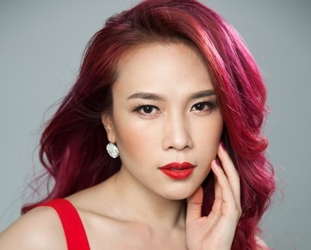 Phấn khích trước món quà sinh nhật đầy tình cảm của Mỹ Tâm dành cho fans