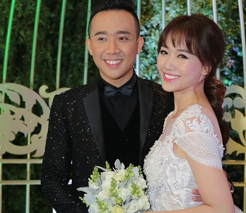 Ngỡ ngàng với nhan sắc của gia đình cô dâu trong đám cưới Trấn Thành- Hari Won