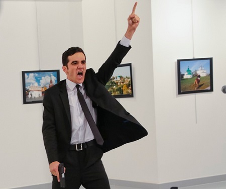 Nga điều tra bạn gái của kẻ ám sát đại sứ tại Thổ Nhĩ Kỳ