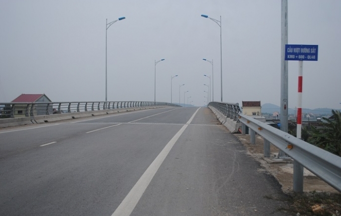 Vụ hệ thống đèn chiếu sáng chỉ để “làm cảnh”: Chưa có đơn vị tiếp nhận