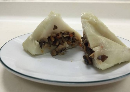 Cách làm bánh giò chay thơm ngon không thể cưỡng lại