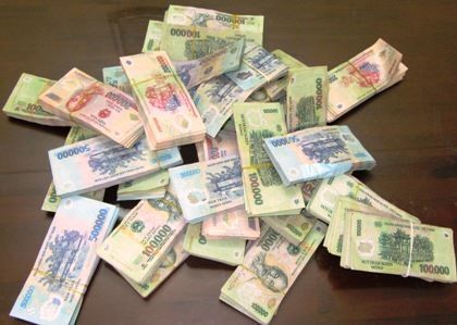 Cắt song sắt dựng hiện trường giả, con trai 