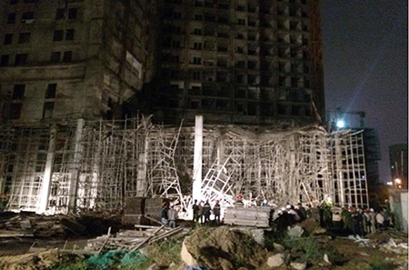 Đà Nẵng: Sập giàn giáo công trình 33 tầng, 4 người bị thương nặng
