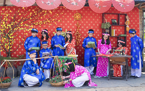 Hội xuân Vinschool 2017: “Tết bốn phương, xuân yêu thương”