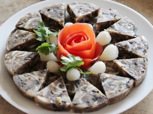 Cách làm giò xào giòn ngon, ăn mãi không ngán