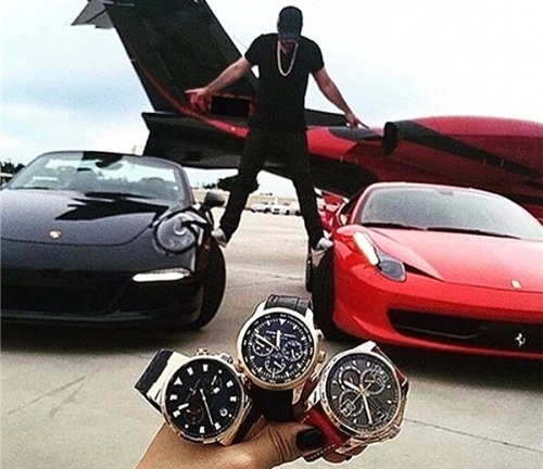 Choáng với những màn khoe độ giàu sang của cậu ấm cô chiêu Singapore