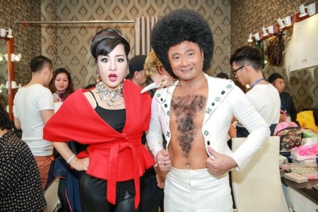 Thúy Nga, Tự Long khác lạ trong Gala cười 2017