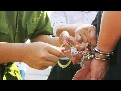 Quảng Ninh: Trục lợi tiền bảo hiếm, ba cán bộ xã bị bắt giam