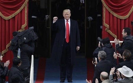 Lịch trình ba ngày đầu tiên làm việc của Tổng thống Donald Trump