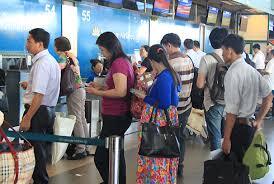 Bắt quả tang người đàn ông trộm 3 túi xách ở Tân Sơn Nhất