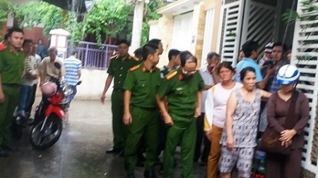 Vắng chồng, bị cướp hiếp dâm ngày Tết