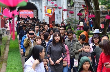 Hà Nội: Biển người chen chân đi lễ đầu năm