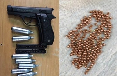 Thanh niên 32 tuổi bắn xuyên đùi cô gái sau lời thách thức