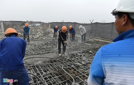 Bí thư Hà Nội yêu cầu tiếp tục phá dỡ tòa nhà 8B Lê Trực