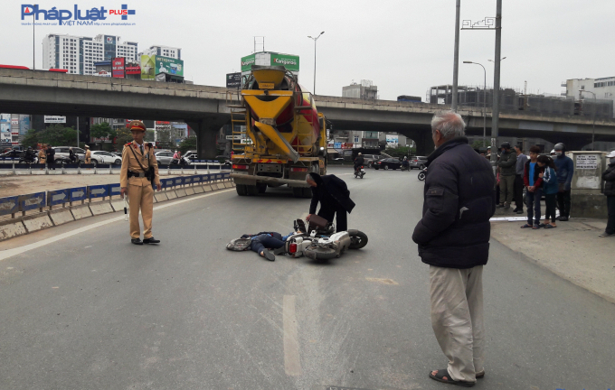 Hà Nội: Tai nạn giao thông, nữ sinh lớp 12 tử vong dưới gầm xe bồn