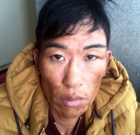 'Mặt thật' cô giúp việc xinh đẹp của gã đàn ông kỳ quái đất Cảng