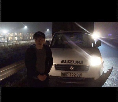 Bắt giam tài xế lao thẳng vào CSGT trên cao tốc