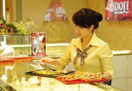 Giá vàng hôm nay 28/2: Vàng SJC giảm 150 nghìn đồng/lượng