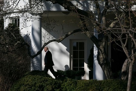 Tổng thống Trump lần đầu nhận lỗi, ngỏ ý chấp nhận người nhập cư