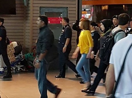 Đoàn Thị Hương thực nghiệm hiện trường ngay trước khi ra tòa