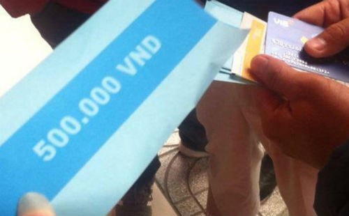 Xôn xao rút tiền cây ATM ra tờ giấy: Ngân hàng PVcombank nói gì?