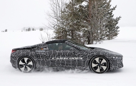 “Chiến mã” BMW i8 Spyder xuất hiện trên đường thử