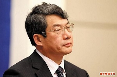 Trung Quốc:  Quan tham lộ mặt vì bồ lên mạng 