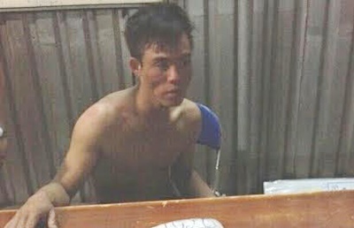 Bị truy đuổi, kẻ ôm hơn 2000 viên thuốc lắc vứt xe bỏ chạy