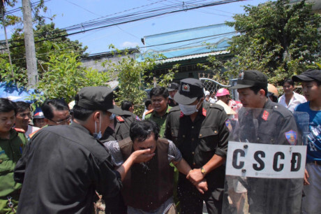 Trưởng phòng Tư pháp bị cấp dưới đâm trọng thương tại phòng làm việc đã hồi tỉnh
