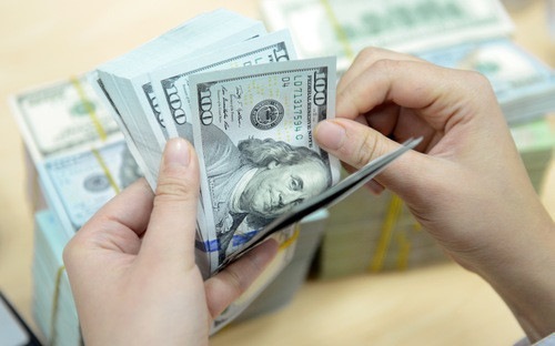 Tỷ giá USD hôm nay 15/3: Đồng USD đảo chiều tăng giá