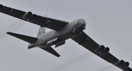 Lầu Năm Góc gửi máy bay ném bom B-52 cùng 400 phi công đến Iraq, Syria 