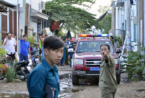 Nổ tại xưởng sản xuất bóng đèn ở TP HCM, 4 người bị thương