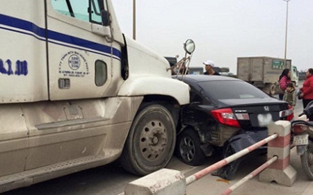 Tin tức mới nhất vụ xe chở công an gặp tai nạn, 5 thương vong