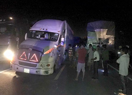 Va chạm liên hoàn, 3 ô tô 