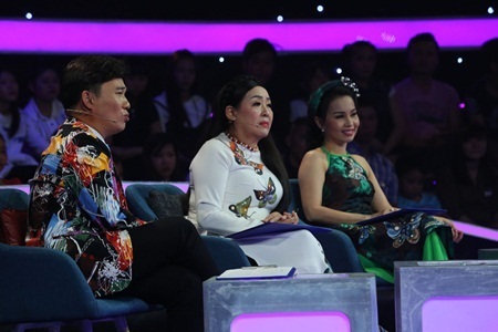 NSND Thu Hiền rơi nước mắt với tiết mục của thí sinh 10 tuổi