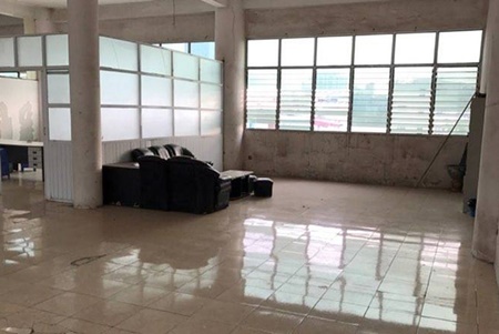 Miễn phí 3 tháng thuê ki ốt trong chợ cho người bán hàng rong ở Hà Nội