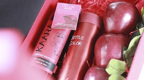 Thế Giới Di Động giao iPhone 7 Red đầu tiên ngay trong ngày cuối tuần