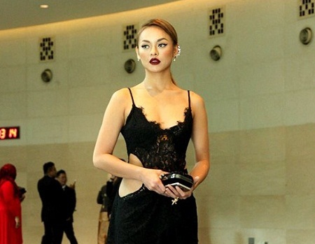 Chỉ vì “yếu bụng”, màn rap cảm ơn khán giả của Mai Ngô bất thành