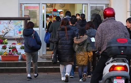 Trường tiểu học của bé gái người Việt bị sát hại tại Nhật họp khẩn