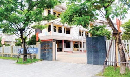 Một phòng của Sở Nông nghiệp có 3 lãnh đạo, 1 nhân viên