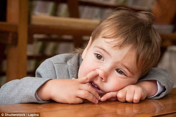 Dù bạn không tin nhưng đó là sự thật: Ăn gỉ mũi giúp tăng cường miễn dịch, phòng HIV