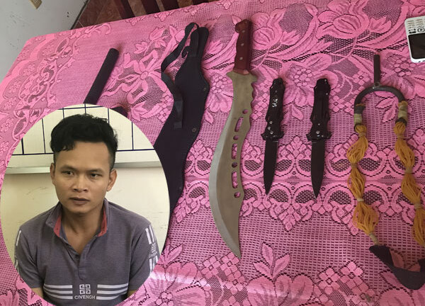 Bắt nhóm giang hồ vác mã tấu đi đòi nợ để nhận 400 triệu tiền công