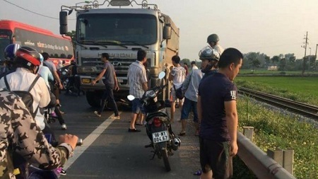 Tai nạn giao thông, đôi nam nữ tử vong tại chỗ