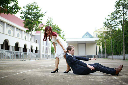 Chuyện tình ngọt ngào của cô gái Việt “săn” chồng Tây từ lớp 9