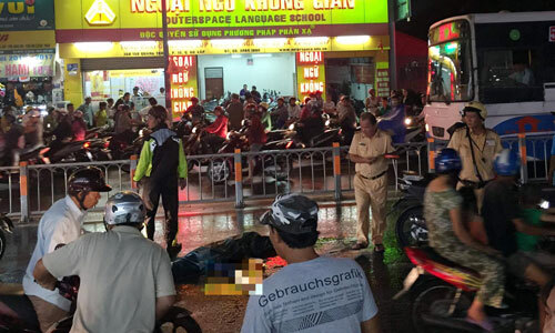 Nam sinh tử vong trong cơn mưa lớn ở Sài Gòn