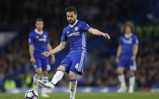 Cesc Fabregas rất tốt nhưng Antonio Conte rất tiếc!