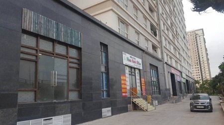 Rơi từ tầng 5 chung cư, người phụ nữ tử vong tại chỗ