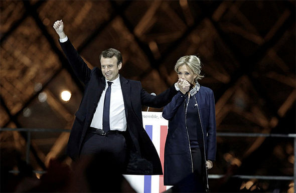 Tổng thống Pháp lên tiếng về tin đồn “đồng tính, không yêu vợ”